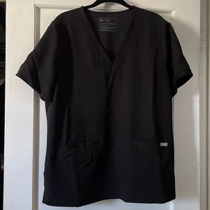 XL FIGS scrub top